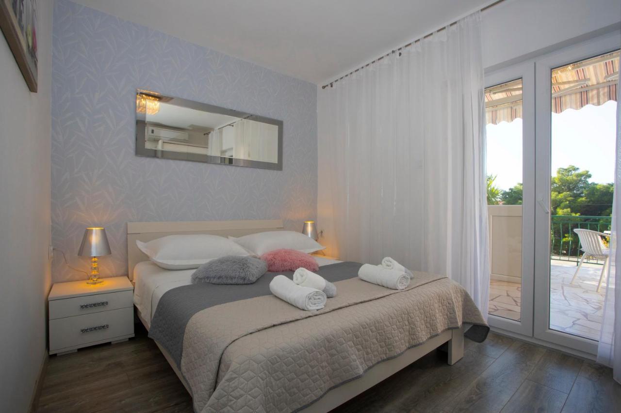 Villa Milenka - Apartmani Gorana Tučepi Екстериор снимка