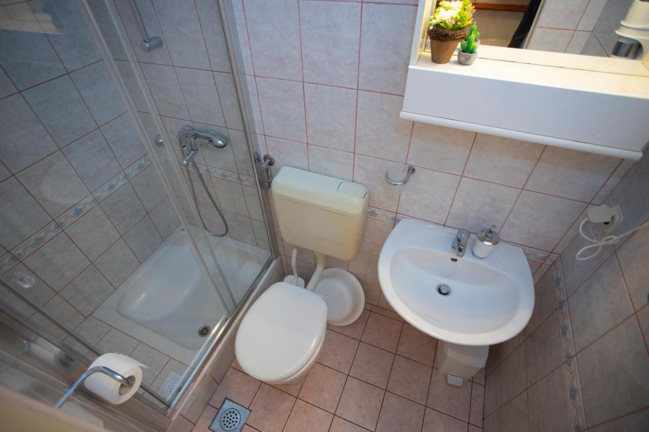 Villa Milenka - Apartmani Gorana Tučepi Екстериор снимка
